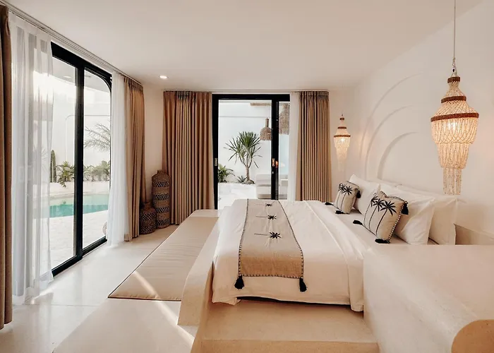 Casa Cherish 3br River Side Villa