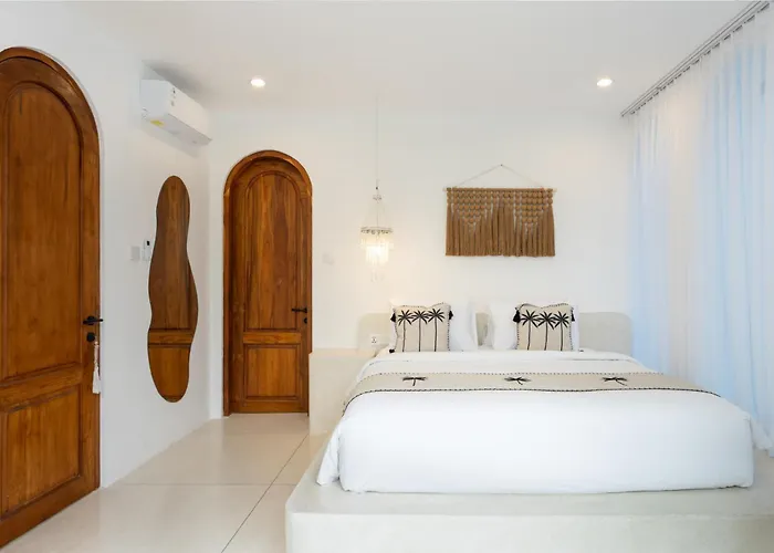 Casa Cherish 3br River Side Canggu (Bali)